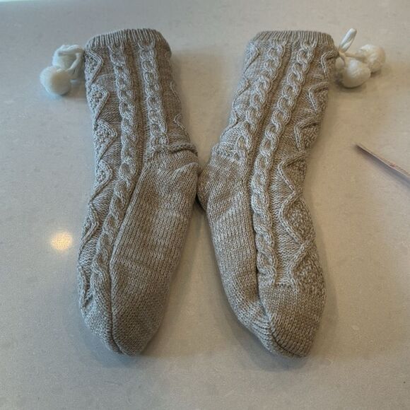 Ugg stocking new with out tag super fun for warmth, style, light brown, gift. - Picture 4 of 5